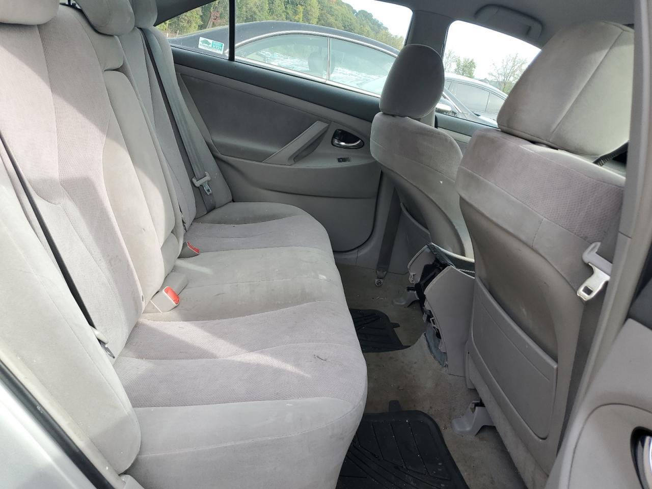 2010 TOYOTA CAMRY