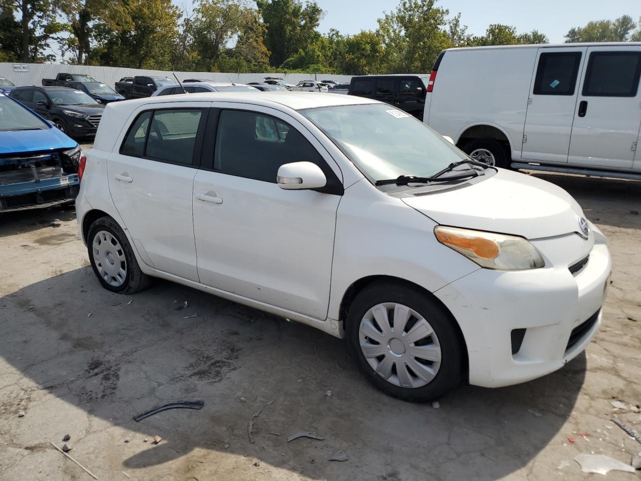 2010 TOYOTA SCION