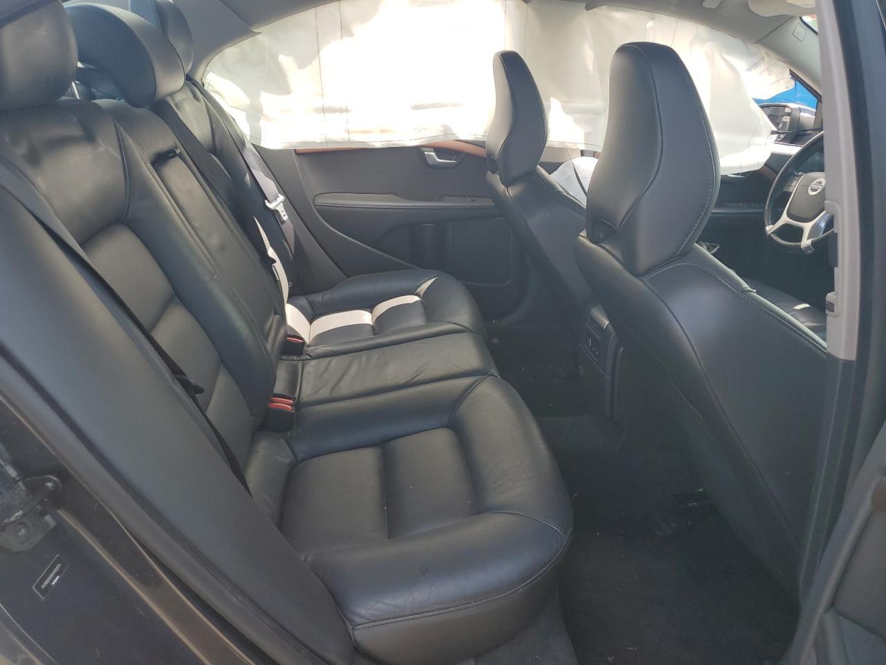 2010 VOLVO S80
