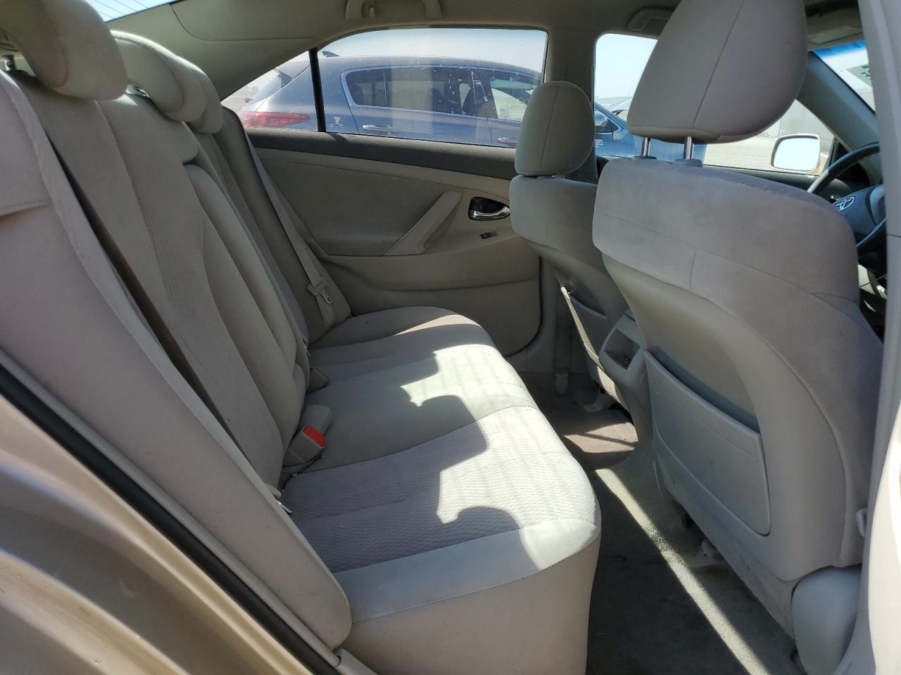 2011 TOYOTA CAMRY