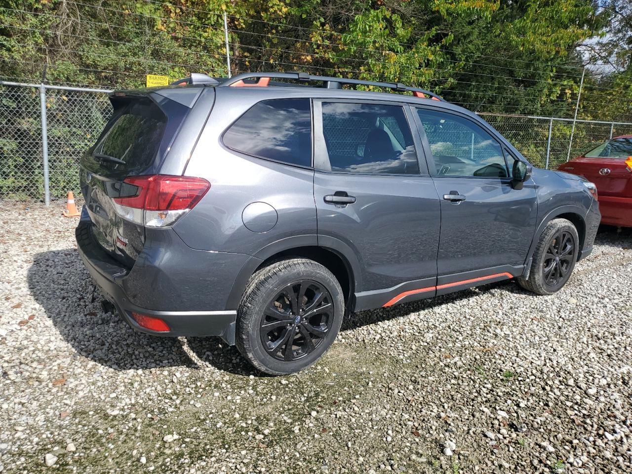 2021 SUBARU FORESTER