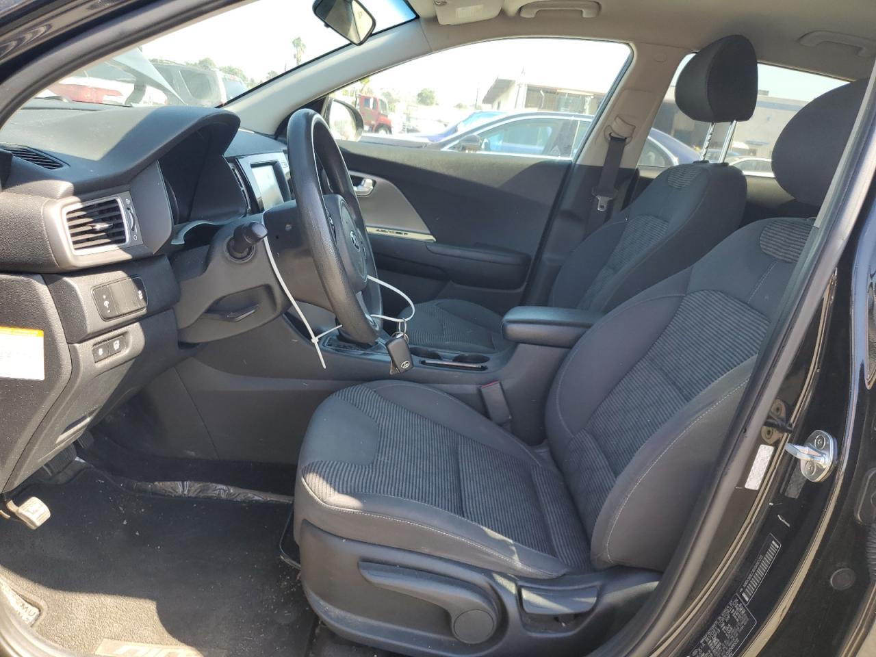 2017 KIA Niro