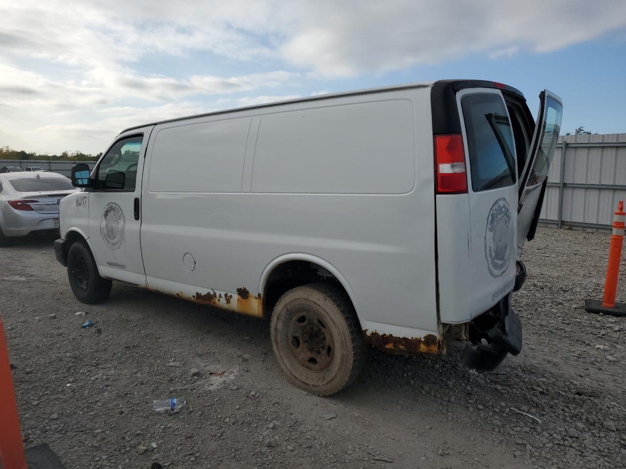 2016 CHEVROLET EXPRESS 2500