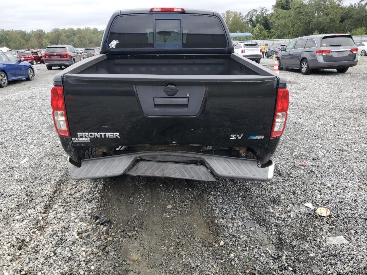 2017 NISSAN Frontier