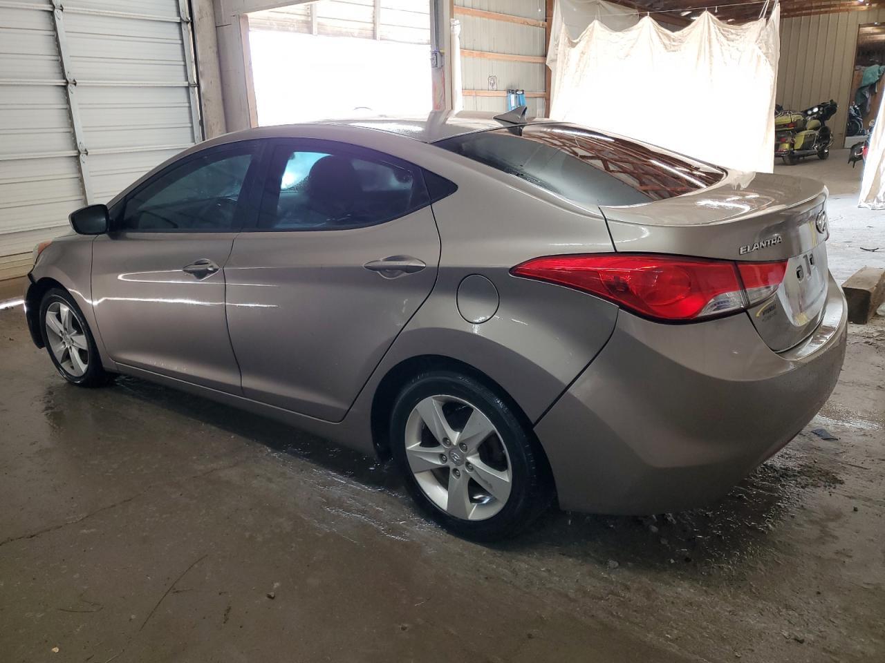 2013 HYUNDAI ELANTRA