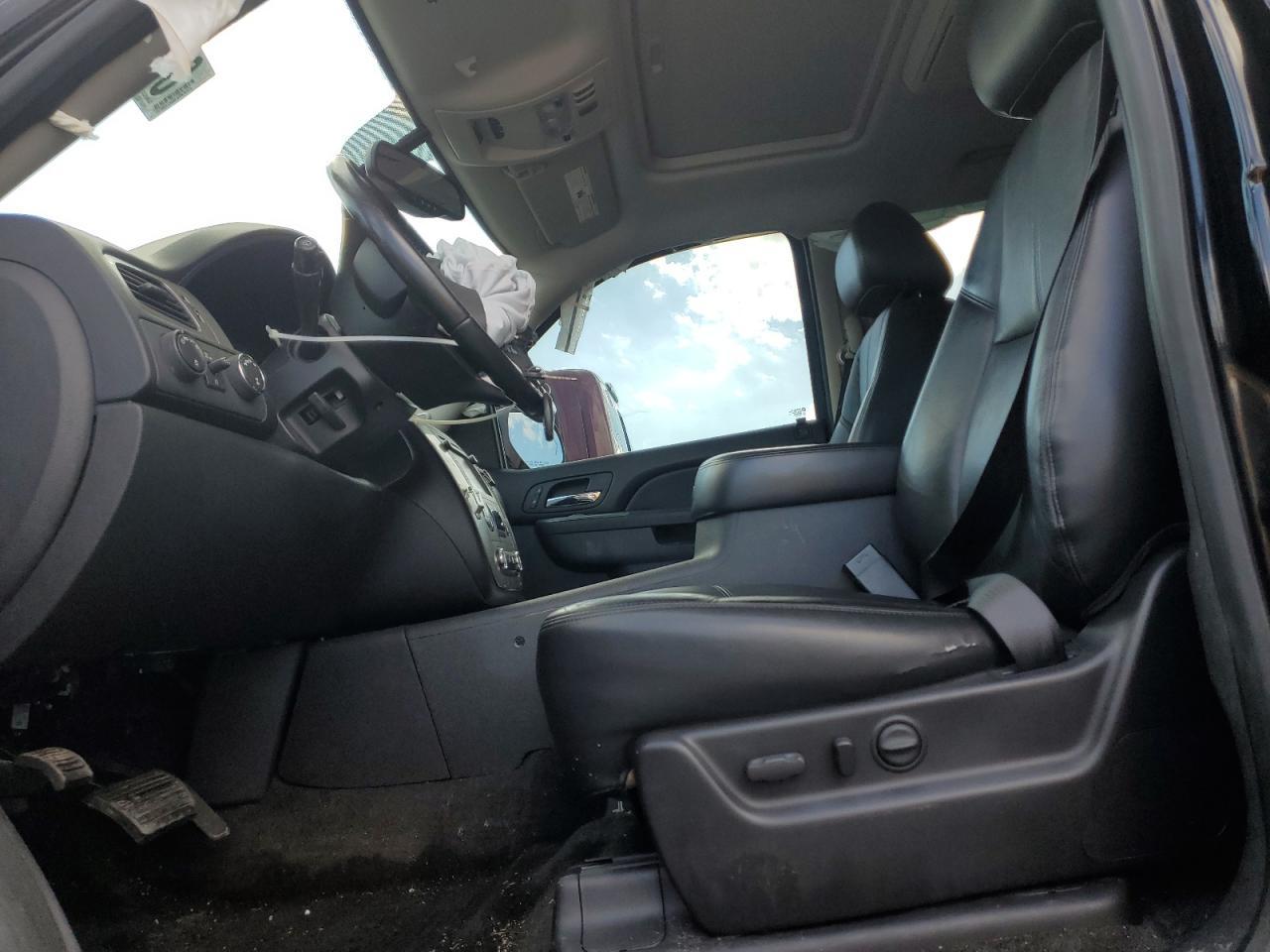 2012 CHEVROLET Tahoe