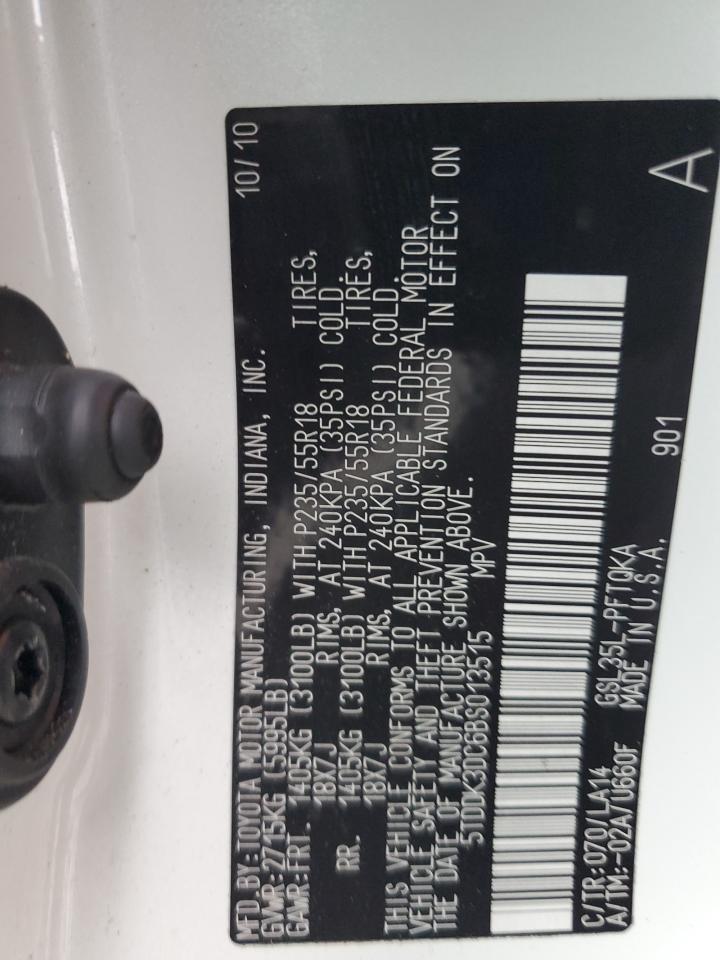 2011 TOYOTA SIENNA