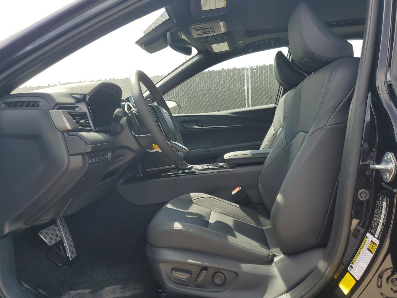 2025 TOYOTA CAMRY