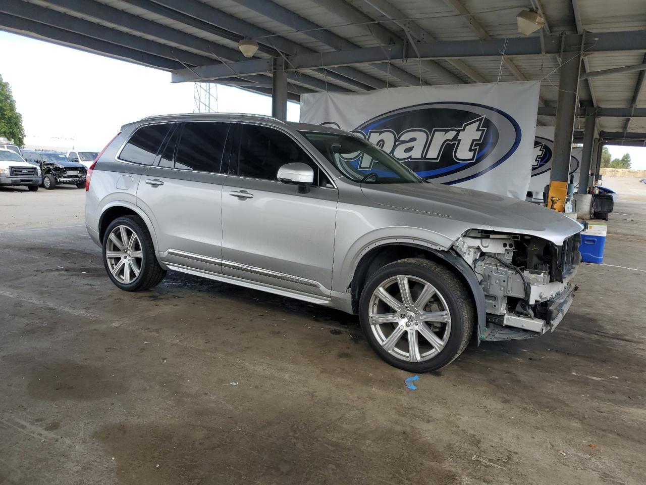 2018 VOLVO XC90