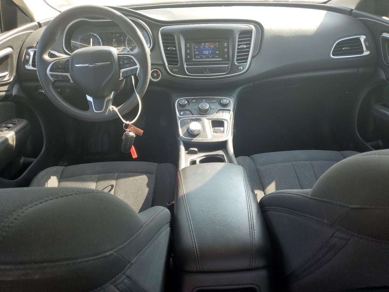 2016 CHRYSLER 200