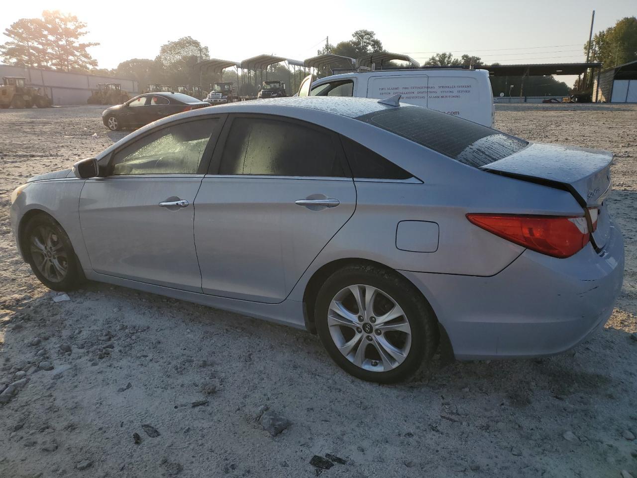 2011 HYUNDAI SONATA
