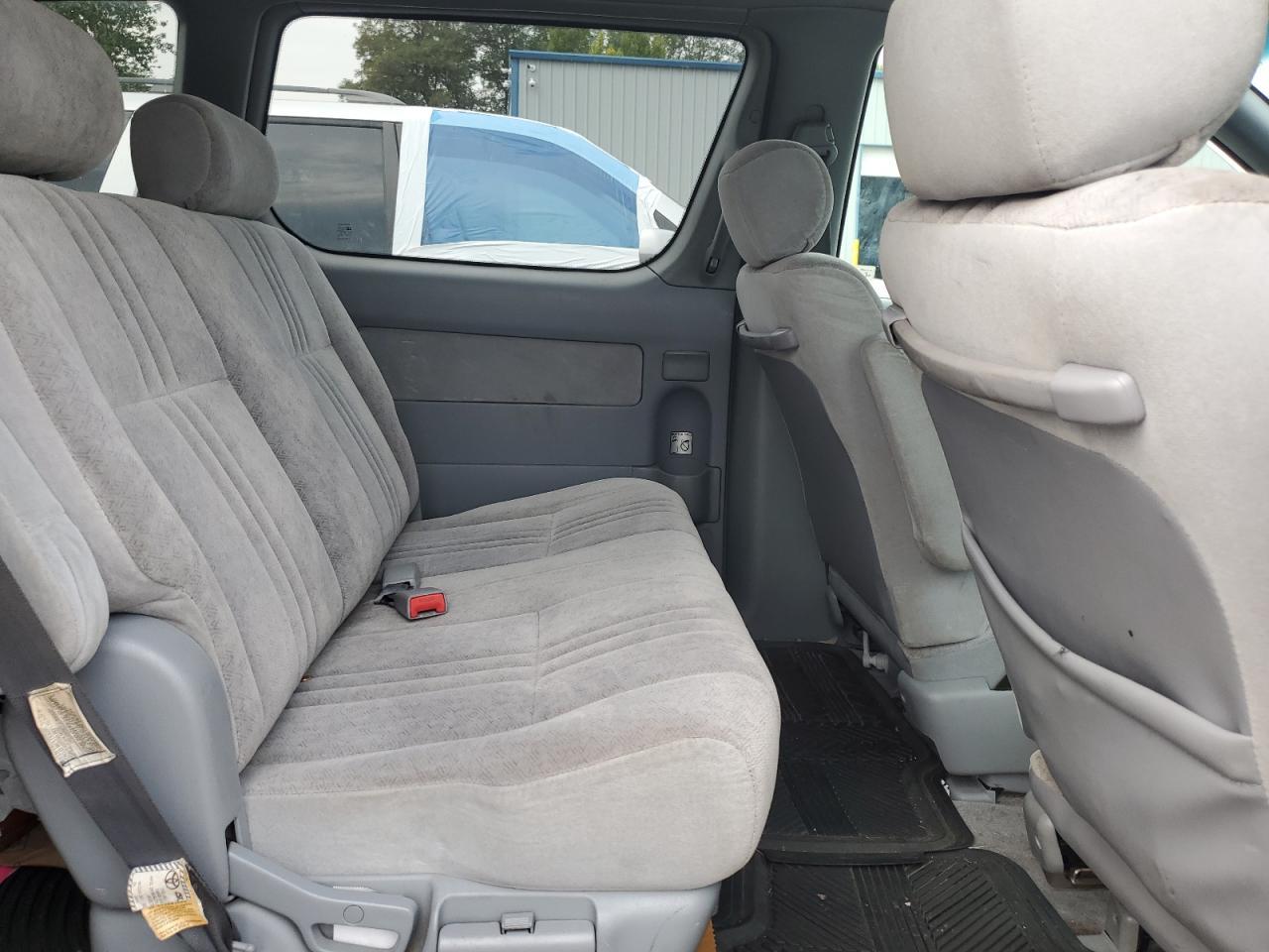 2000 TOYOTA SIENNA