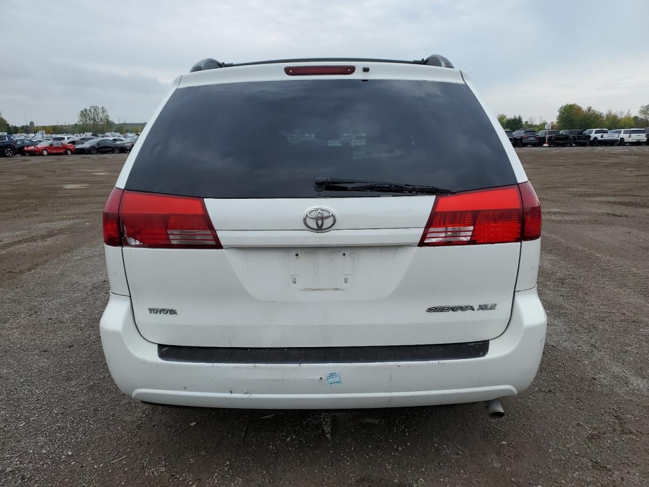 2005 TOYOTA SIENNA