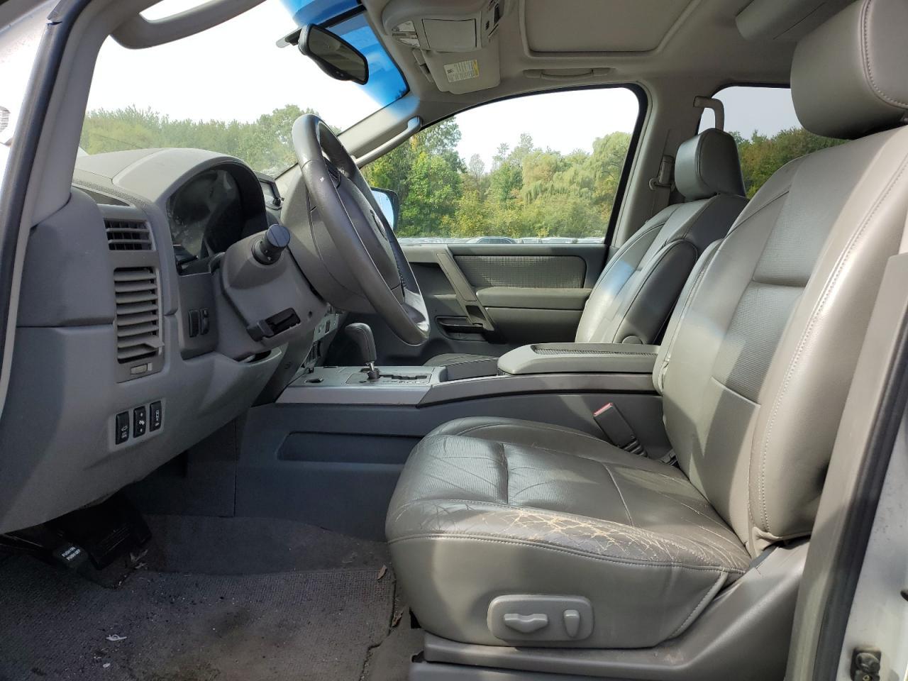 2005 NISSAN Armada