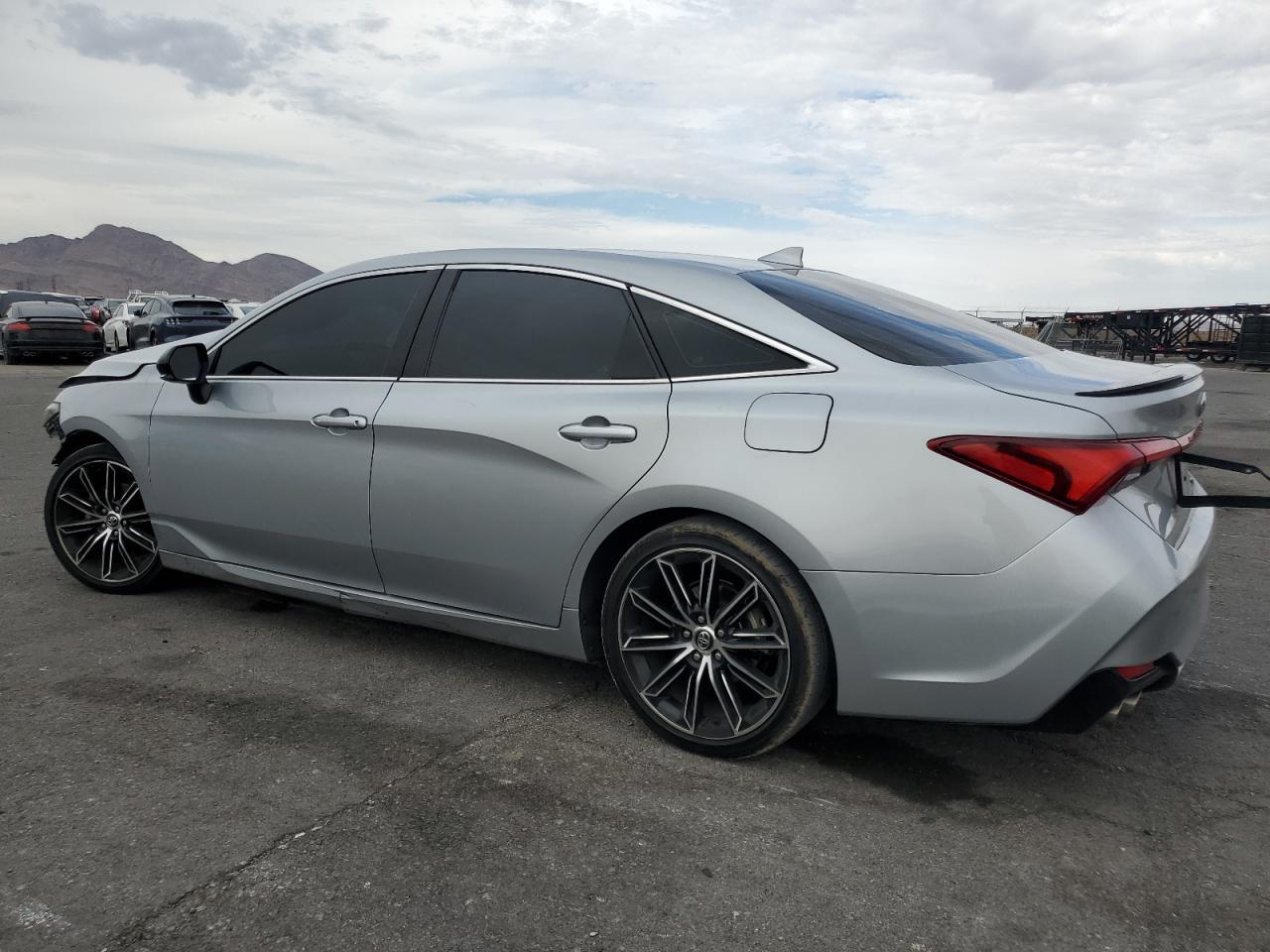 2019 TOYOTA Avalon