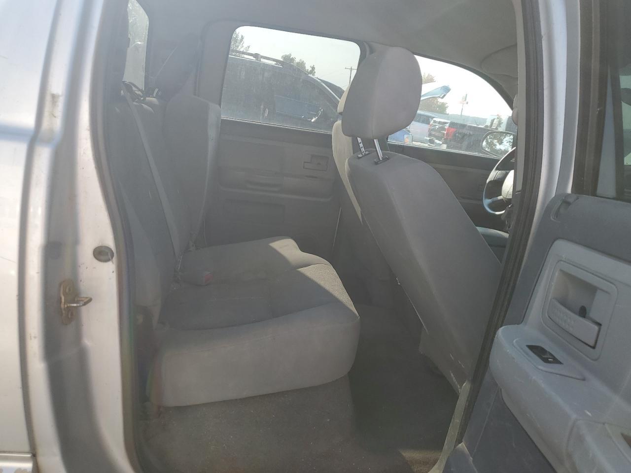 2006 DODGE Dakota