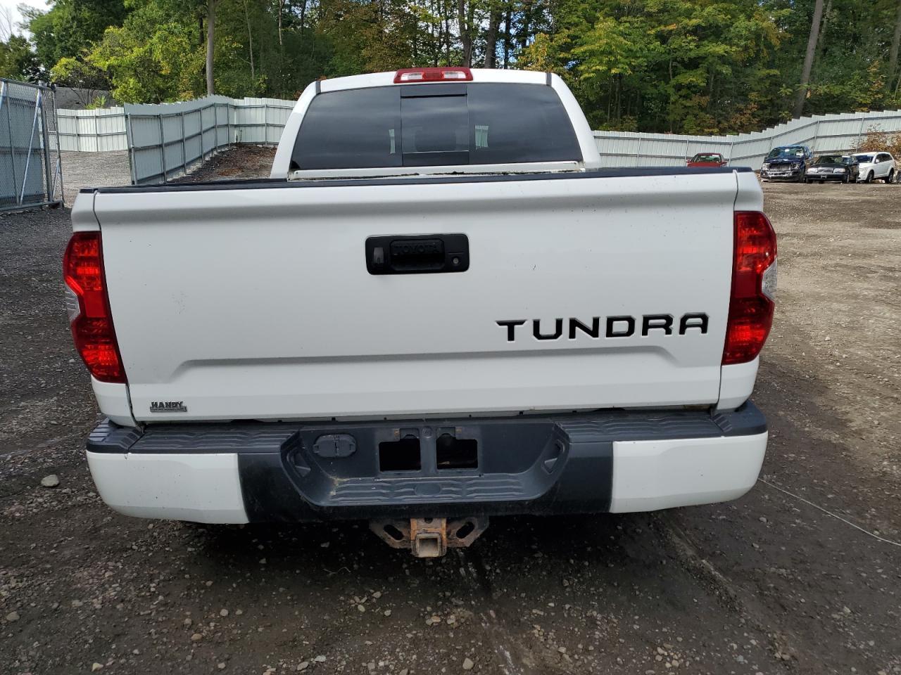 2018 TOYOTA TUNDRA
