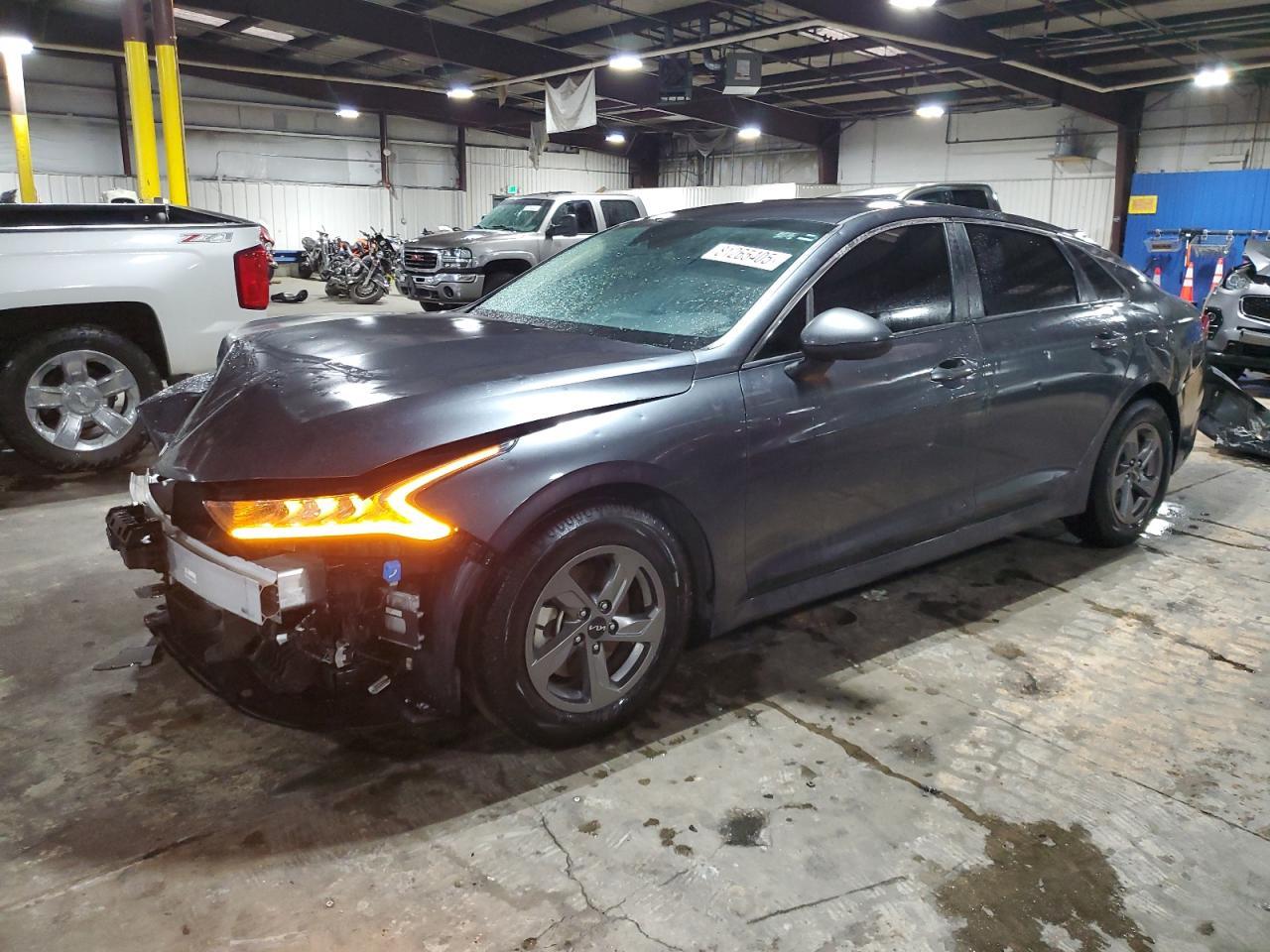 2023 KIA K5