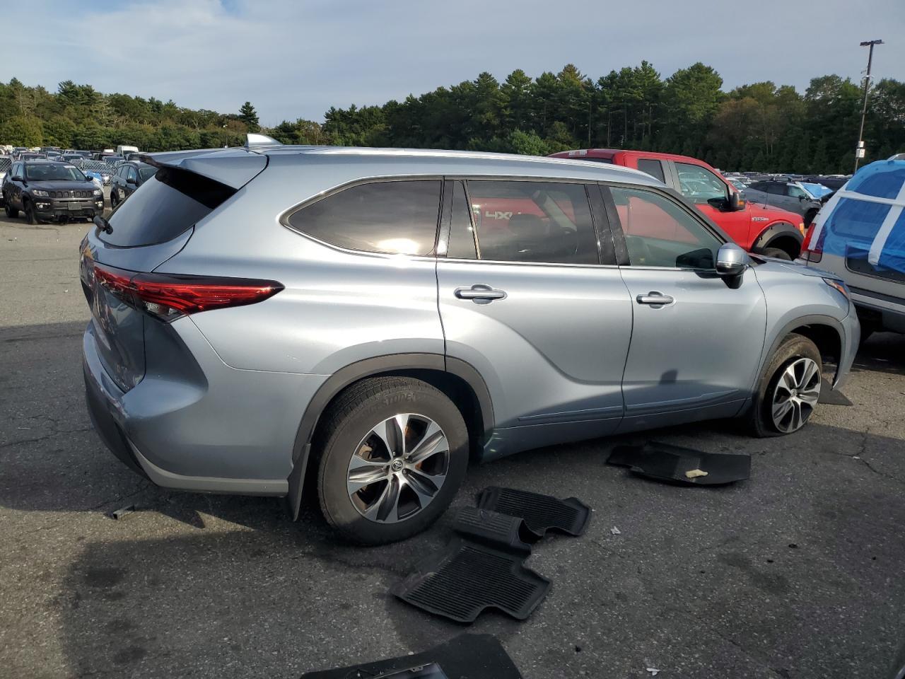 2020 TOYOTA HIGHLANDER