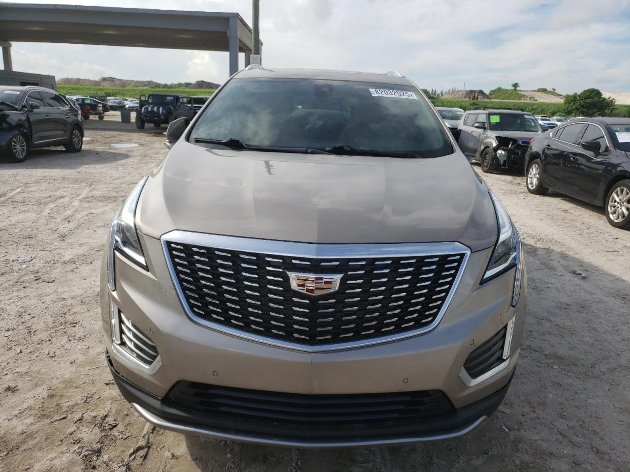 2022 CADILLAC XT5