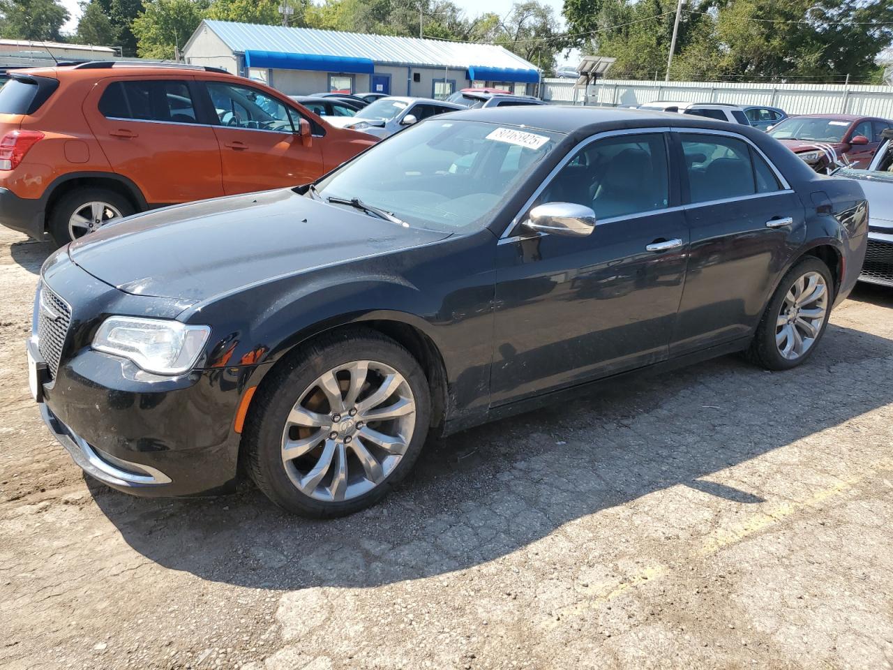 2019 CHRYSLER 300