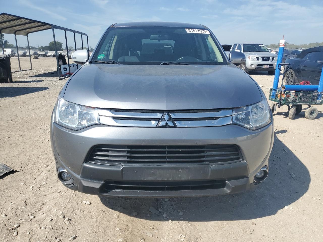 2015 MITSUBISHI outlander