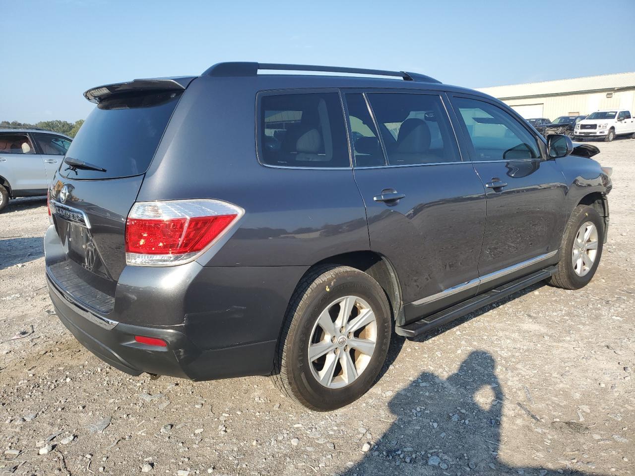 2013 TOYOTA HIGHLANDER