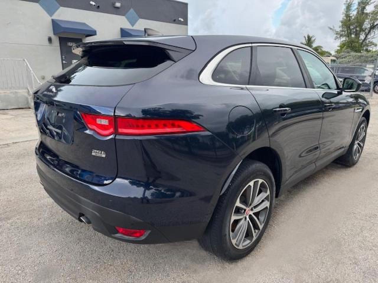 2020 JAGUAR F-Pace