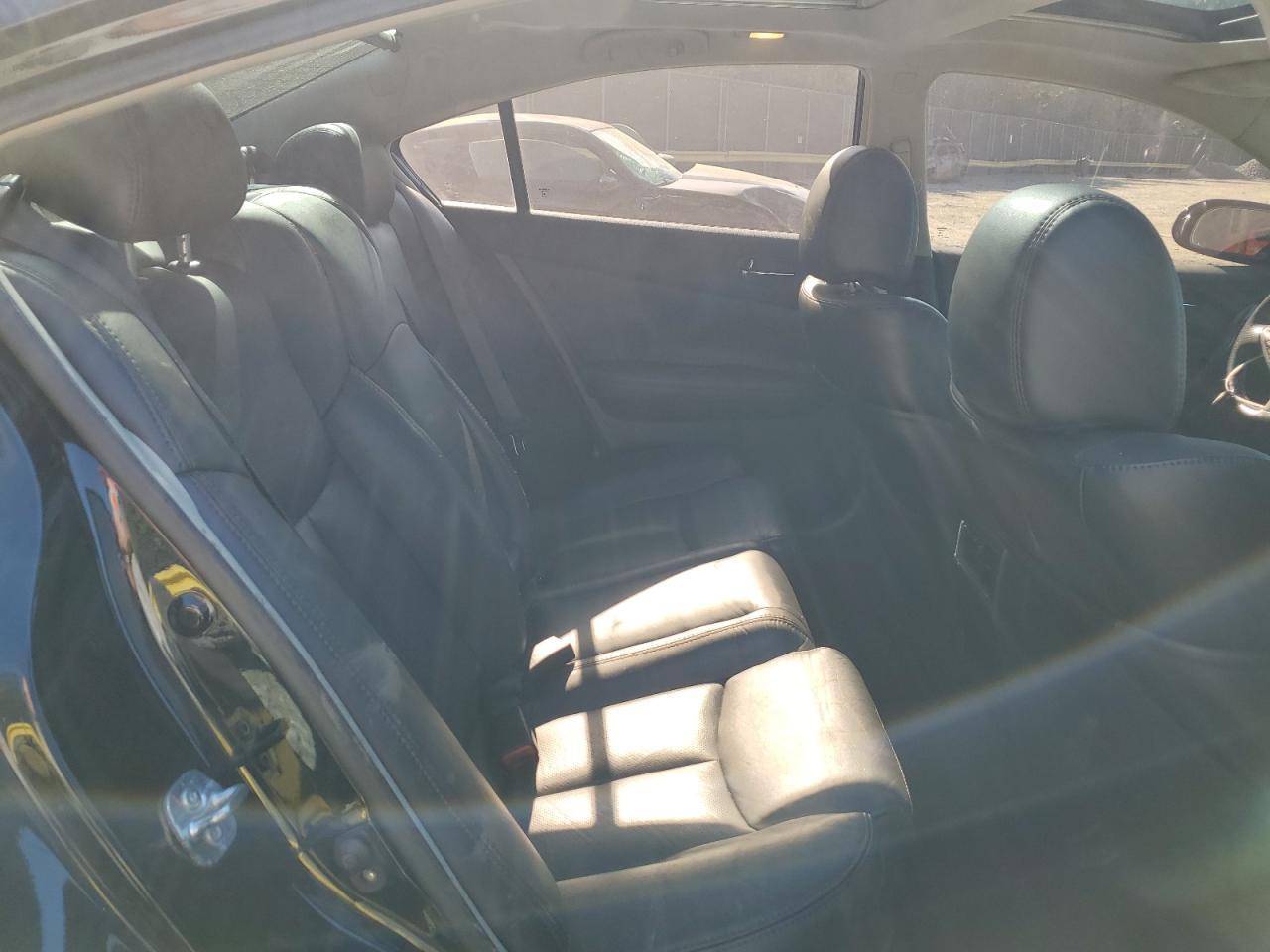 2011 NISSAN Maxima