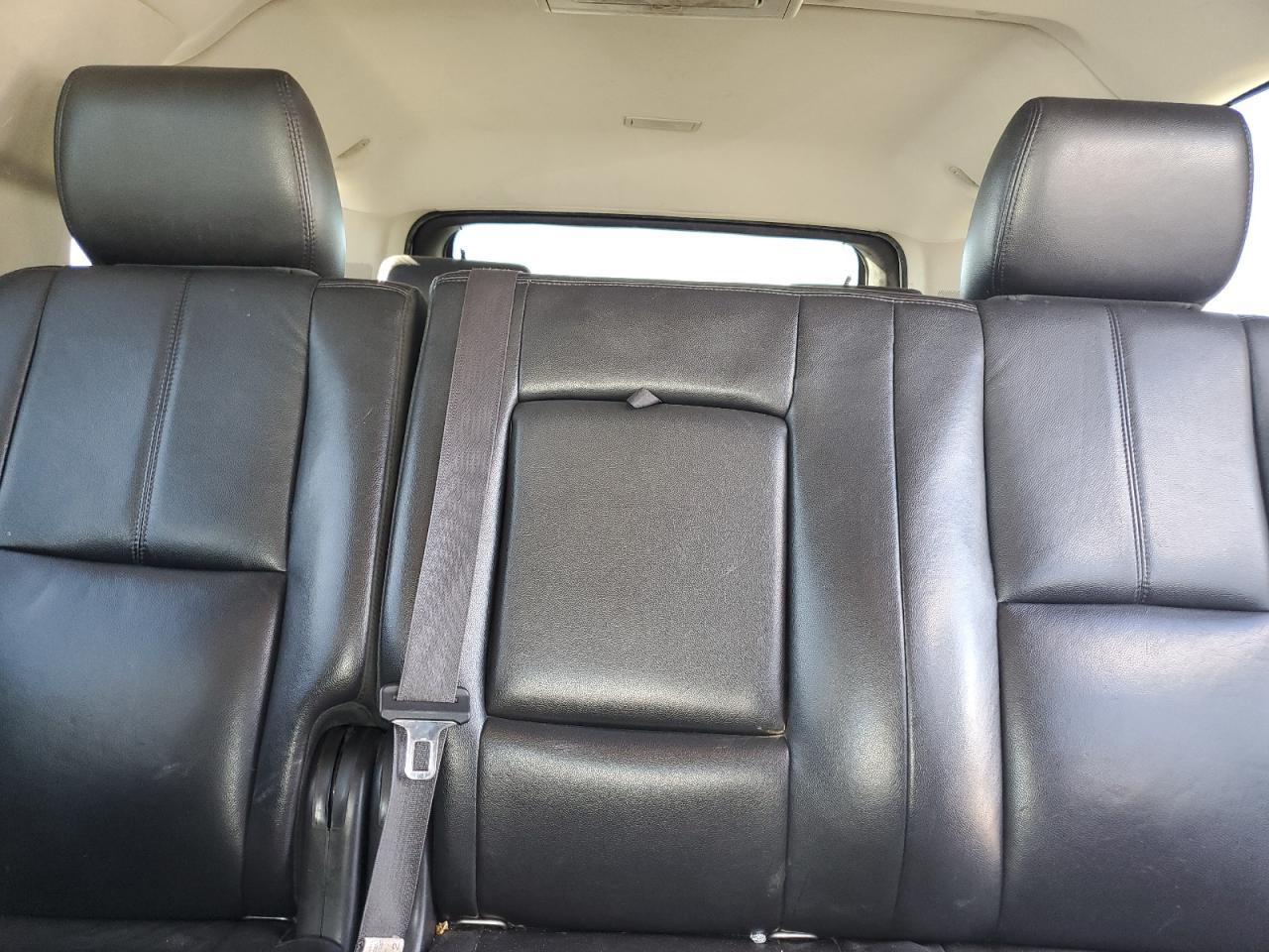 2013 CHEVROLET Suburban
