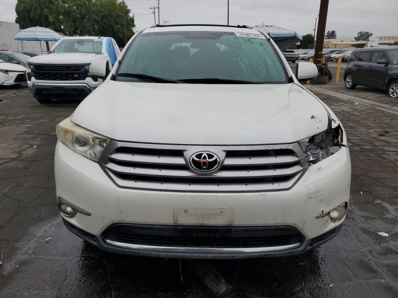 2013 TOYOTA HIGHLANDER
