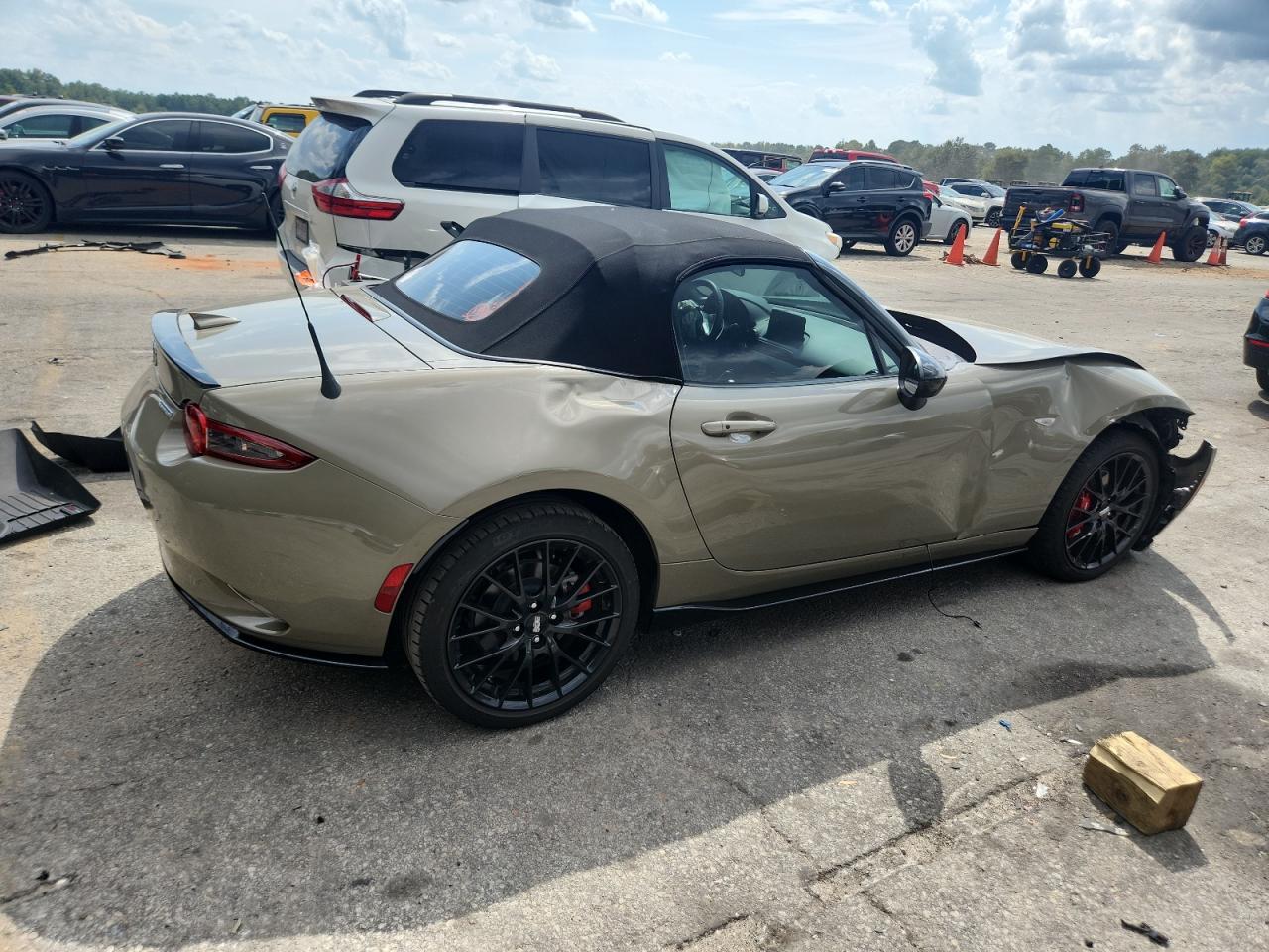 2023 MAZDA MX-5 Miata