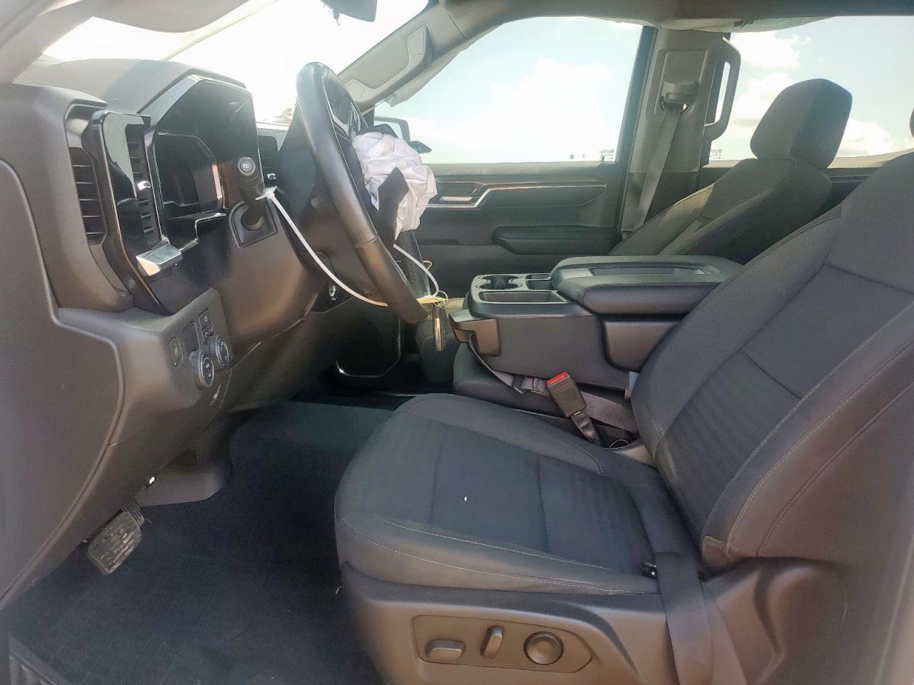 2022 CHEVROLET Silverado