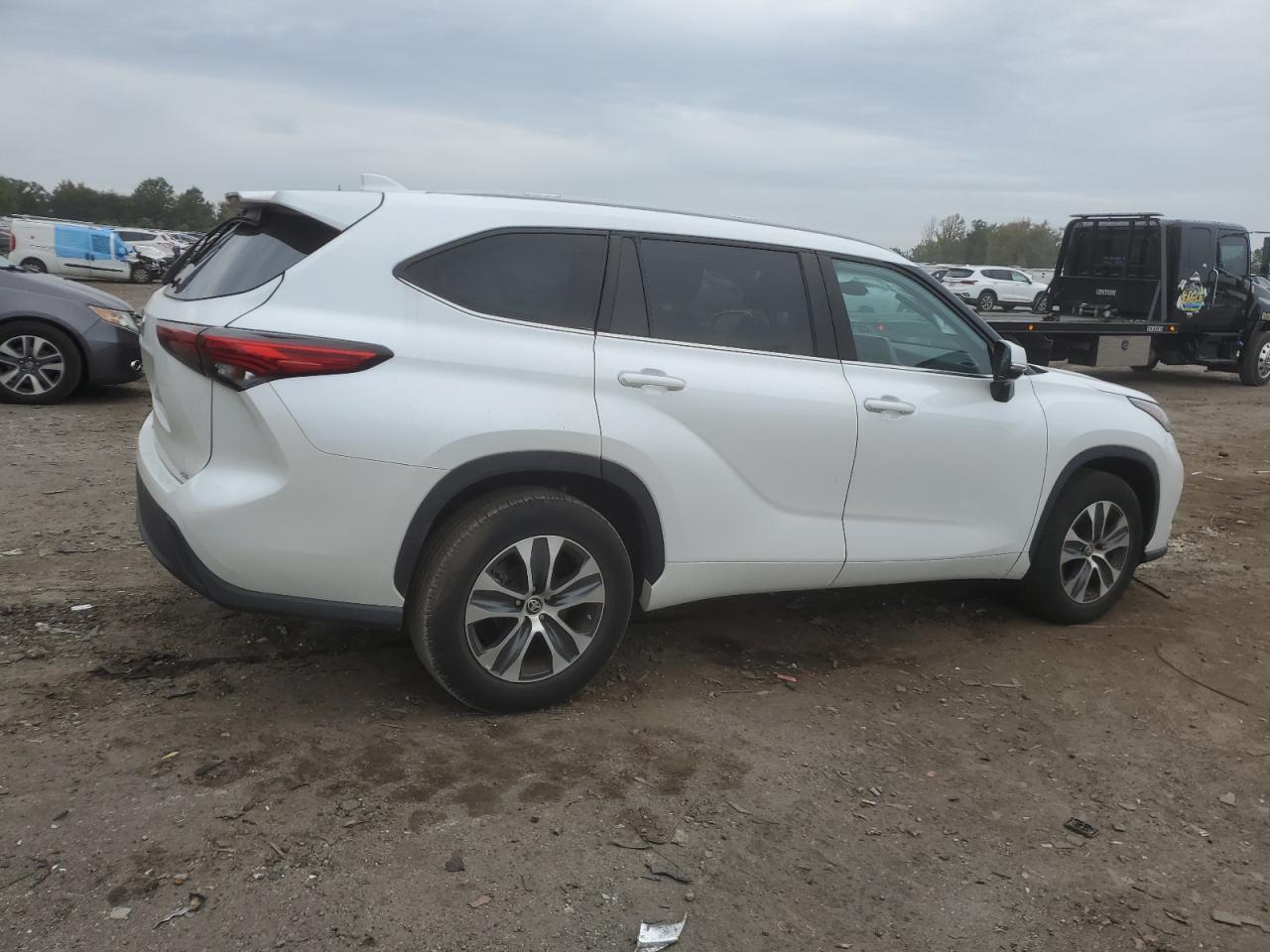 2023 TOYOTA HIGHLANDER