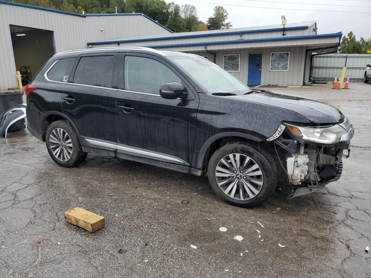 2020 MITSUBISHI outlander