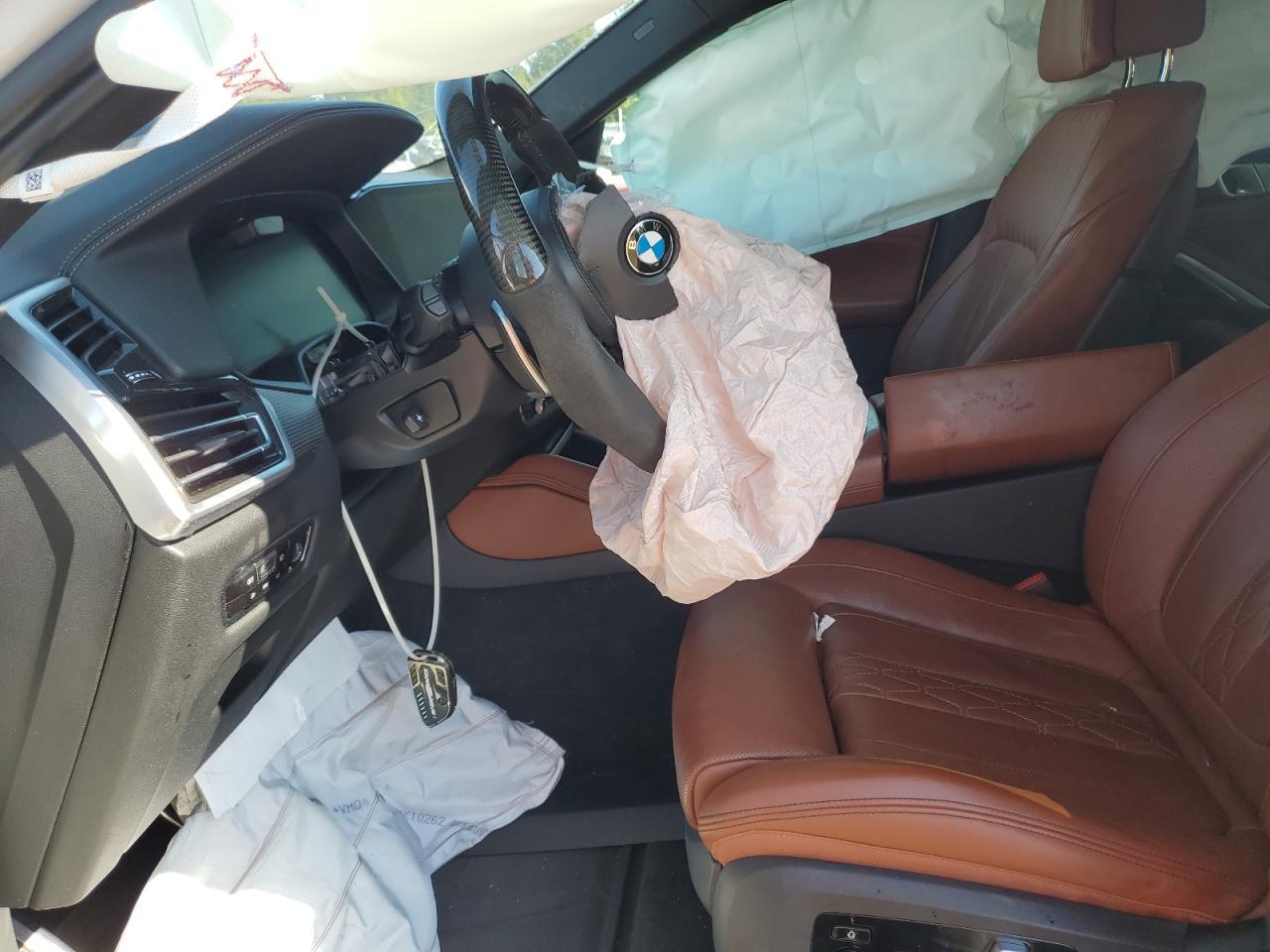 2022 BMW X6