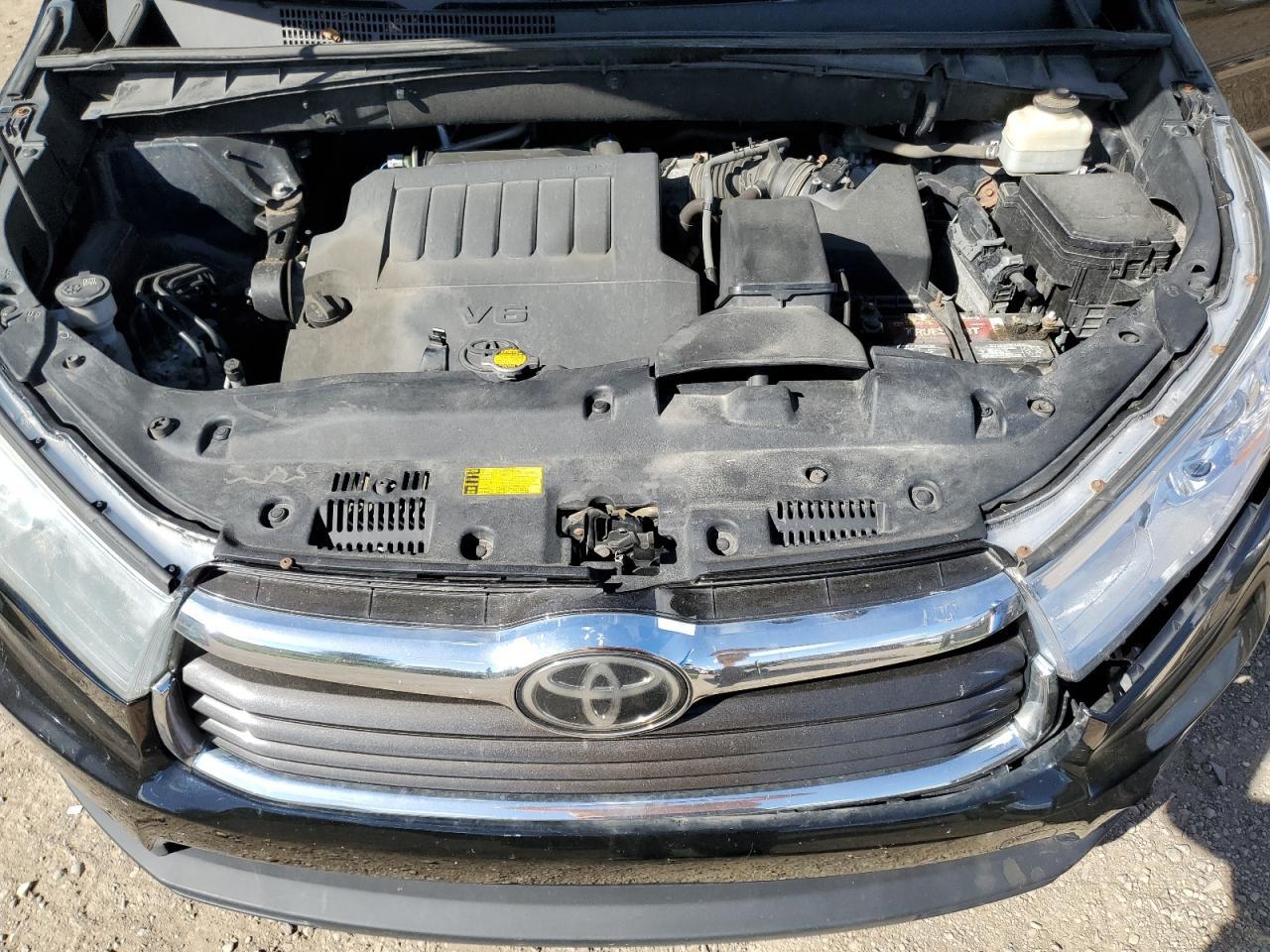 2015 TOYOTA HIGHLANDER