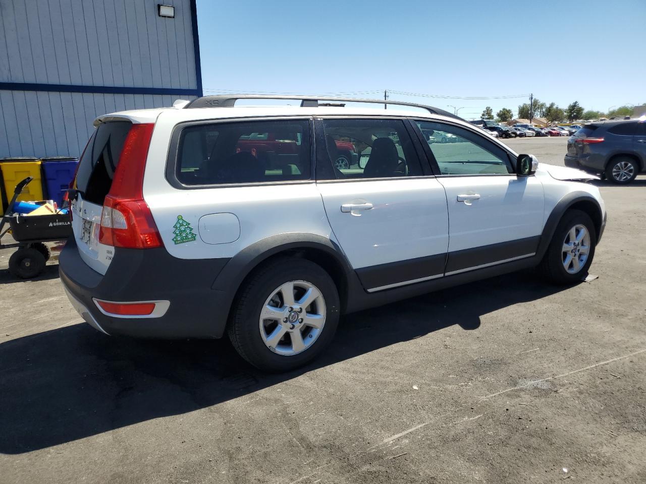 2008 VOLVO XC70