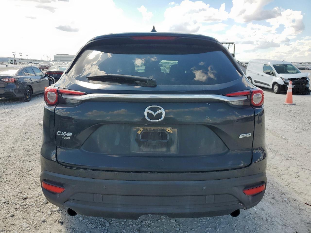 2017 MAZDA CX-9