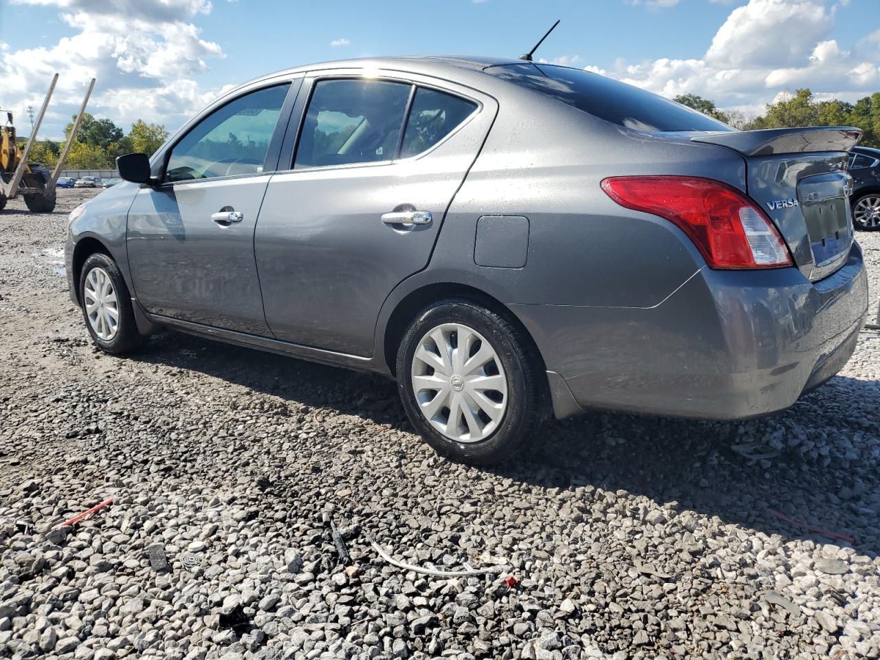 2016 NISSAN VERSA