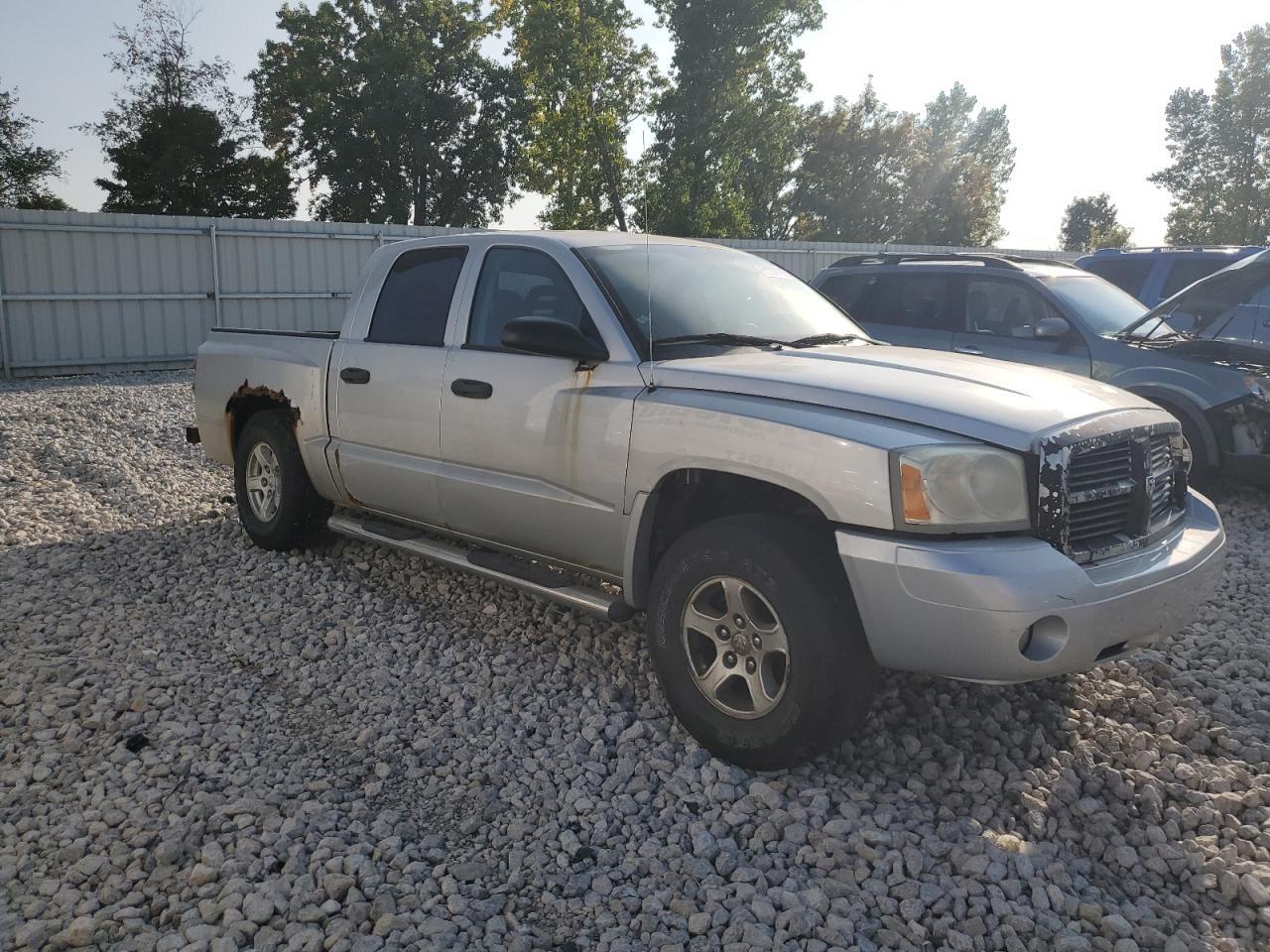 2006 DODGE Dakota