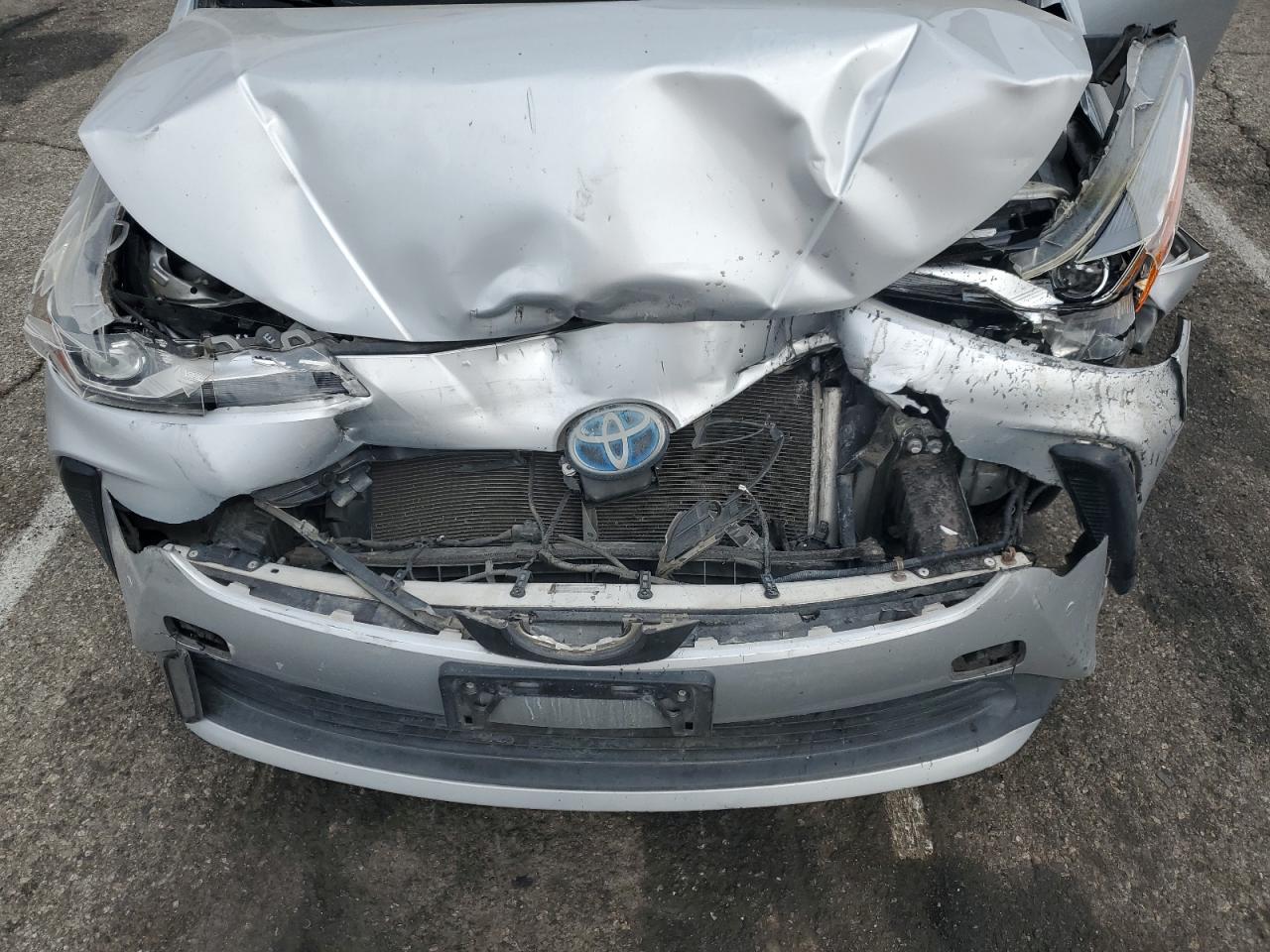2019 TOYOTA PRIUS