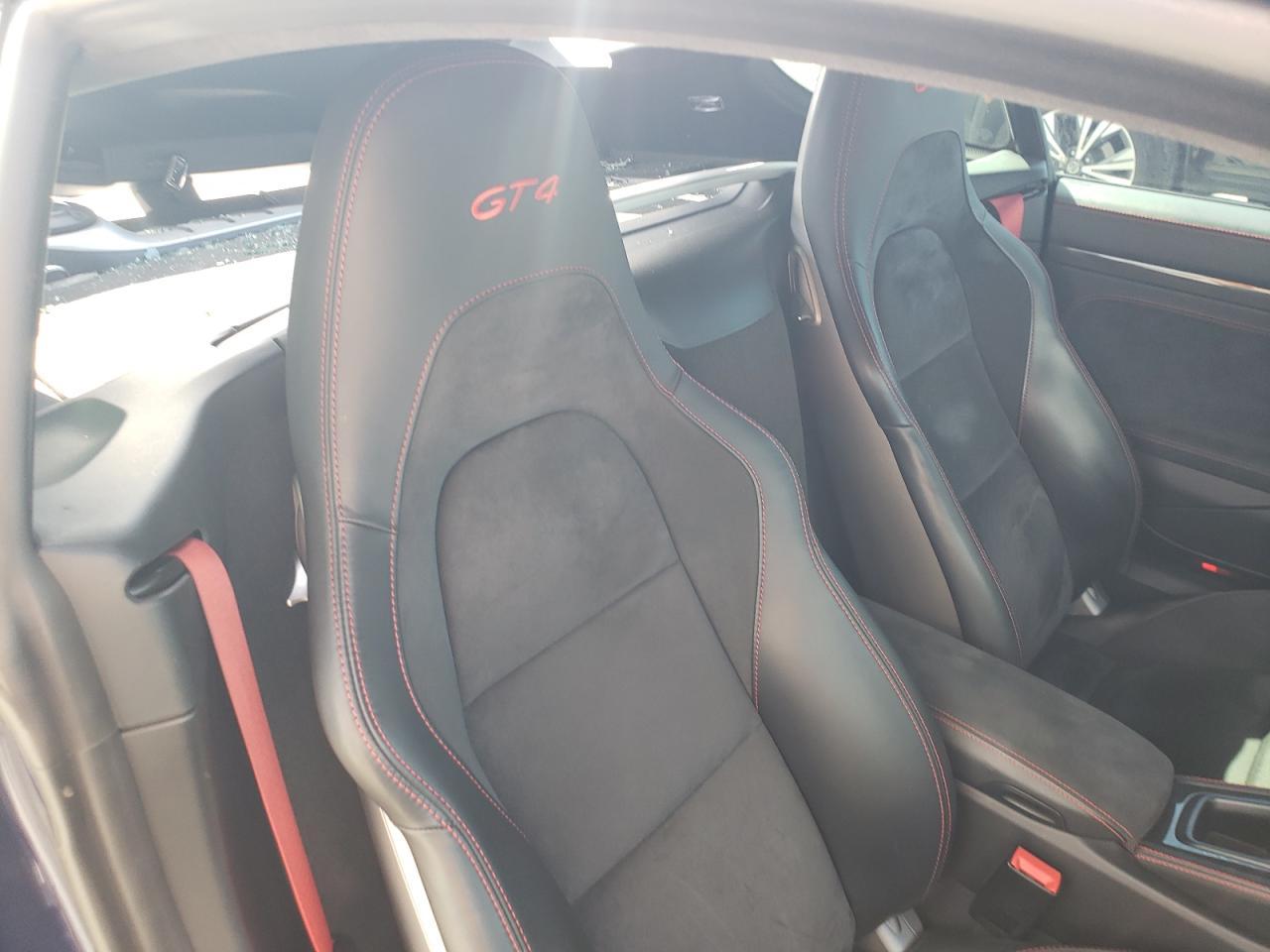 2021 PORSCHE Cayman
