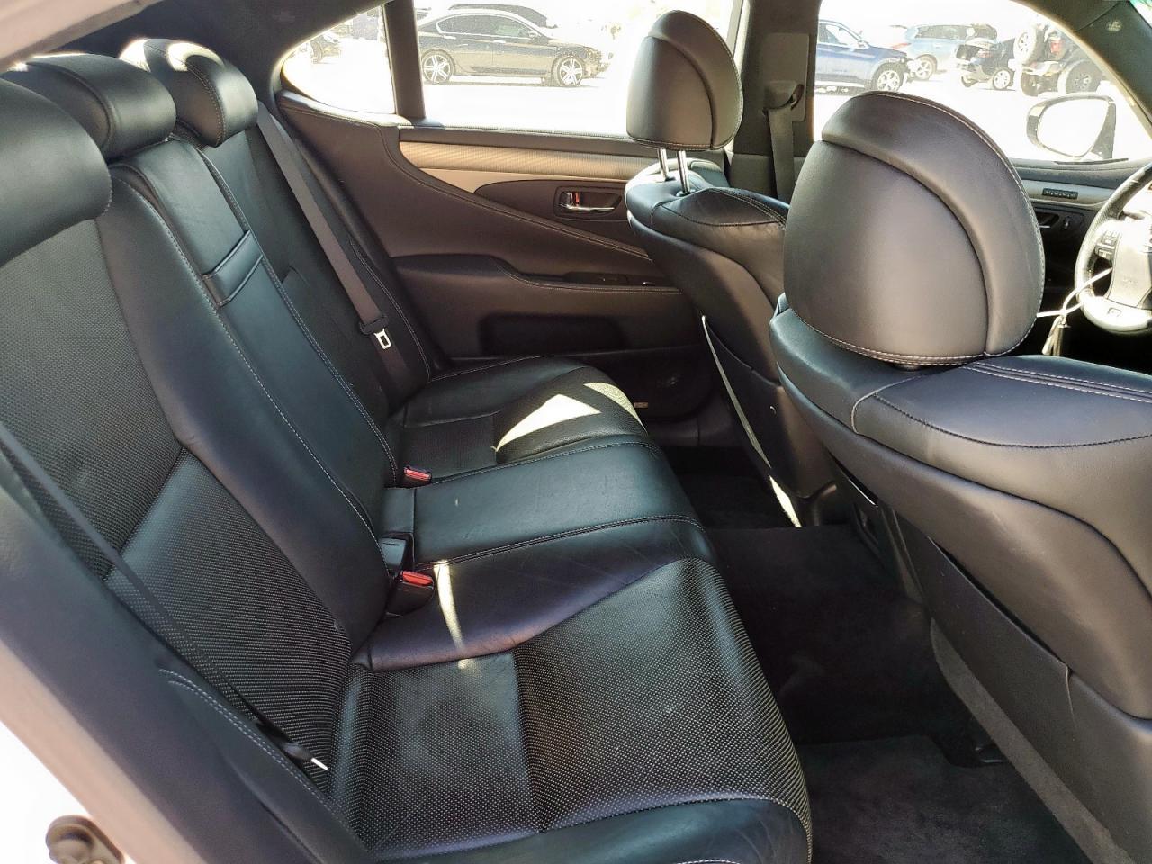 2015 LEXUS LS 460