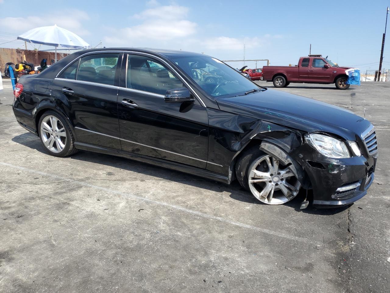 2013 MERCEDES-BENZ E-Class