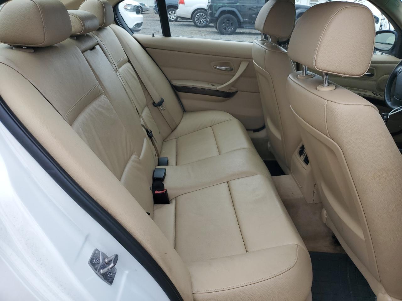 2011 BMW 3 SERIES