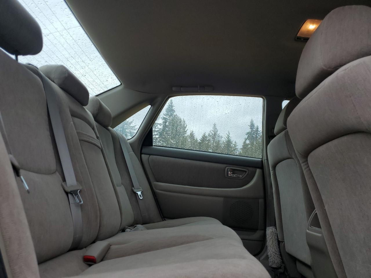 2001 TOYOTA Avalon