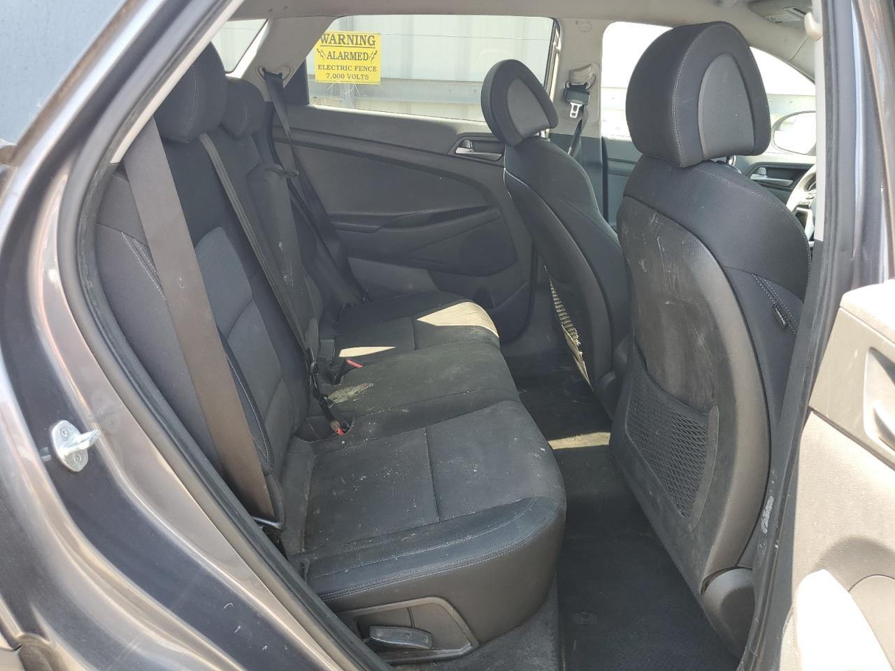 2016 HYUNDAI TUCSON
