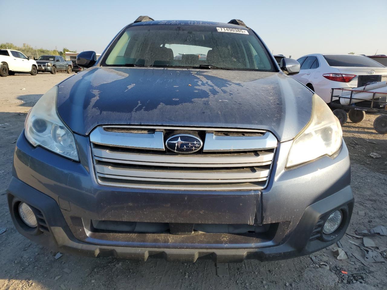 2013 SUBARU Outback