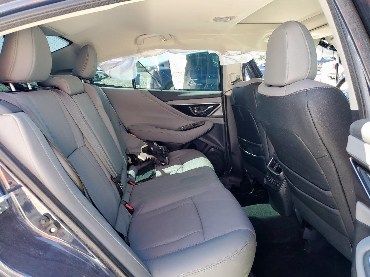 2025 SUBARU Legacy